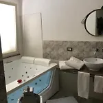 Royal بيت ضيافة Tissi