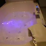 بيت ضيافة Royal Tissi