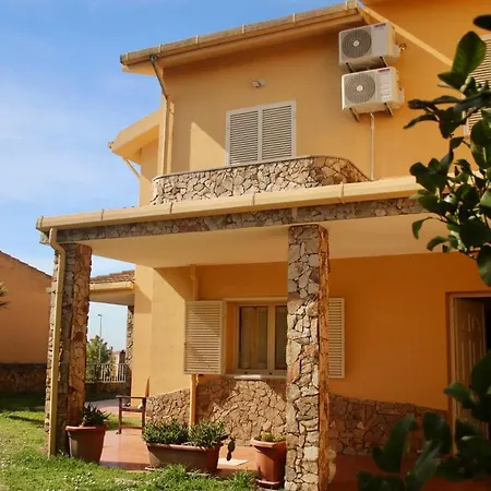 Royal Guest house Tissi